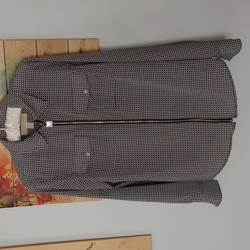 NWOT MK Zip top